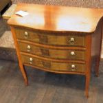 83 3114 CHEST OF DRAWERS